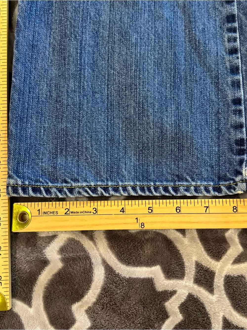 Old Navy Men’s Bootcut Denim Jeans Size 38x34